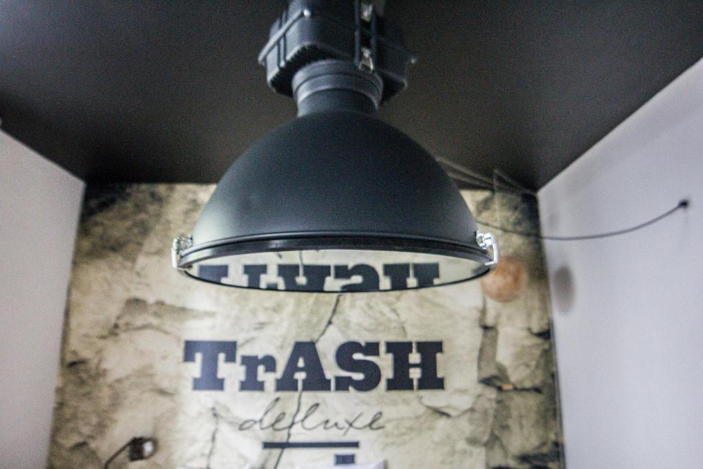 Hotel Trash Deluxe Maastricht Exterior foto